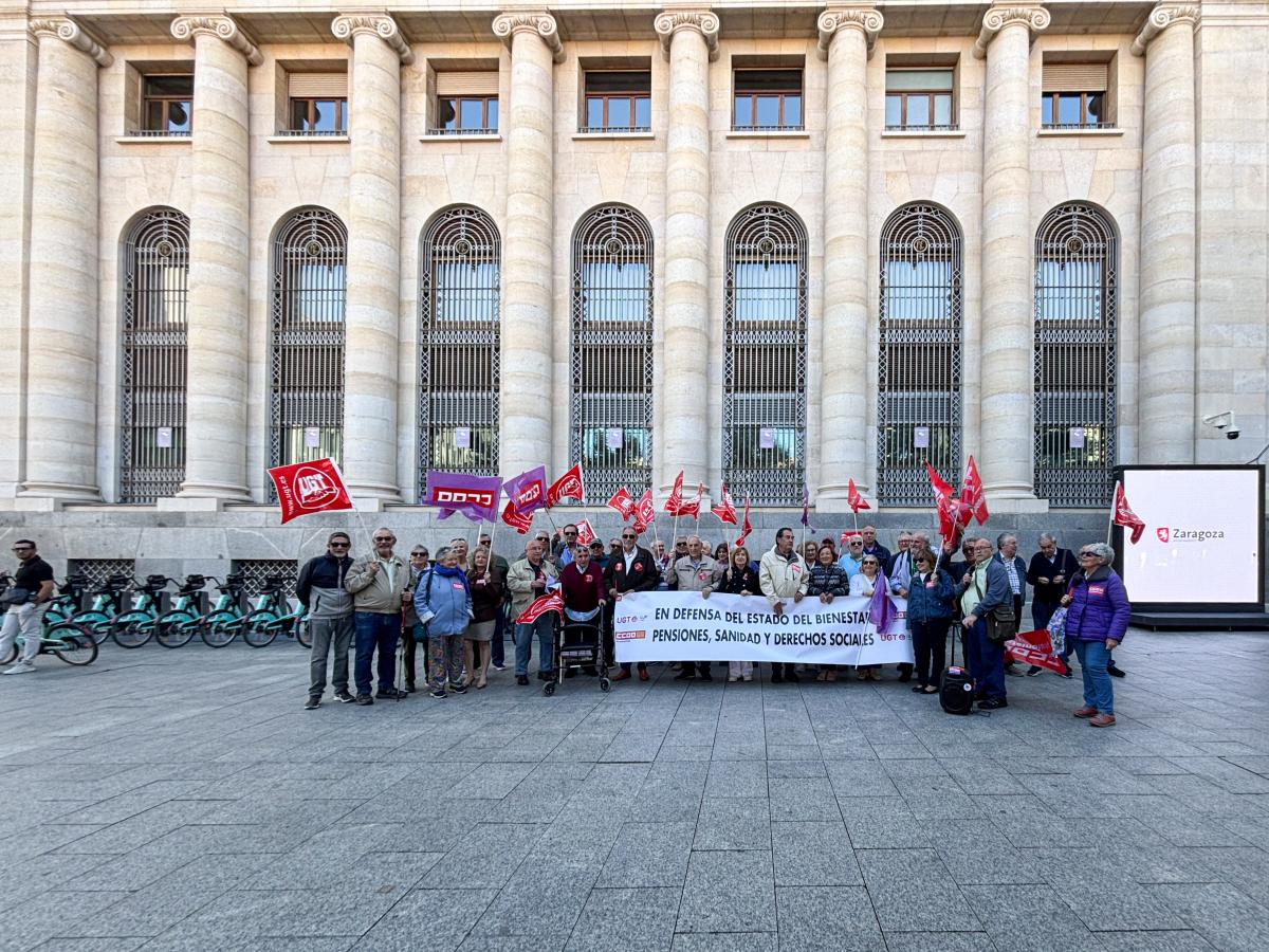 Concentración de CCOO Pensionistas