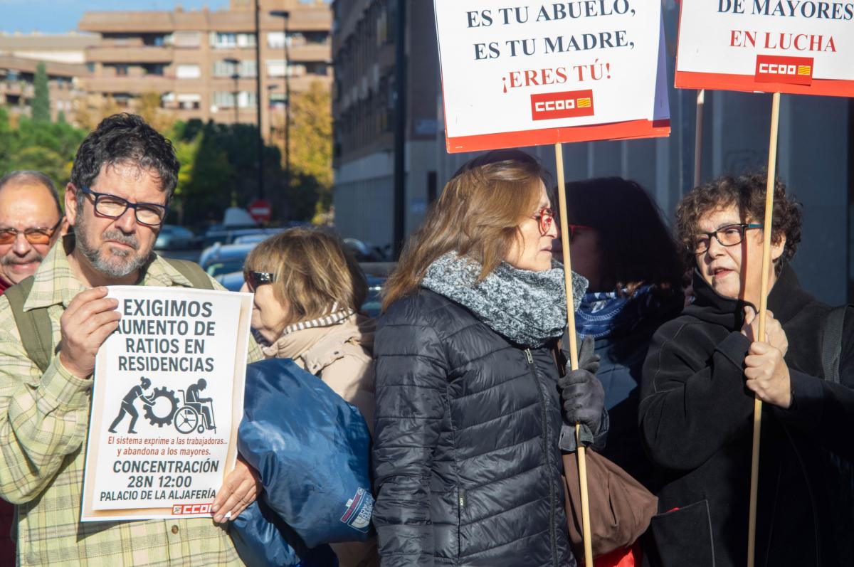 Concentración 28 noviembre aumento ratios en Residencias de Aragón