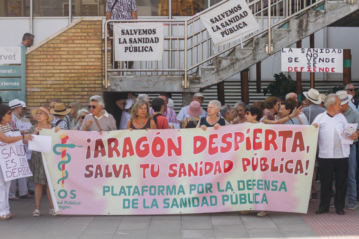 Imagen de la concentración de SOS Sanidad Pública