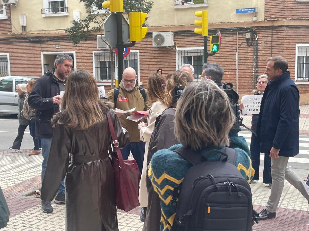 CCOO entrega documento a Natalia Chueca