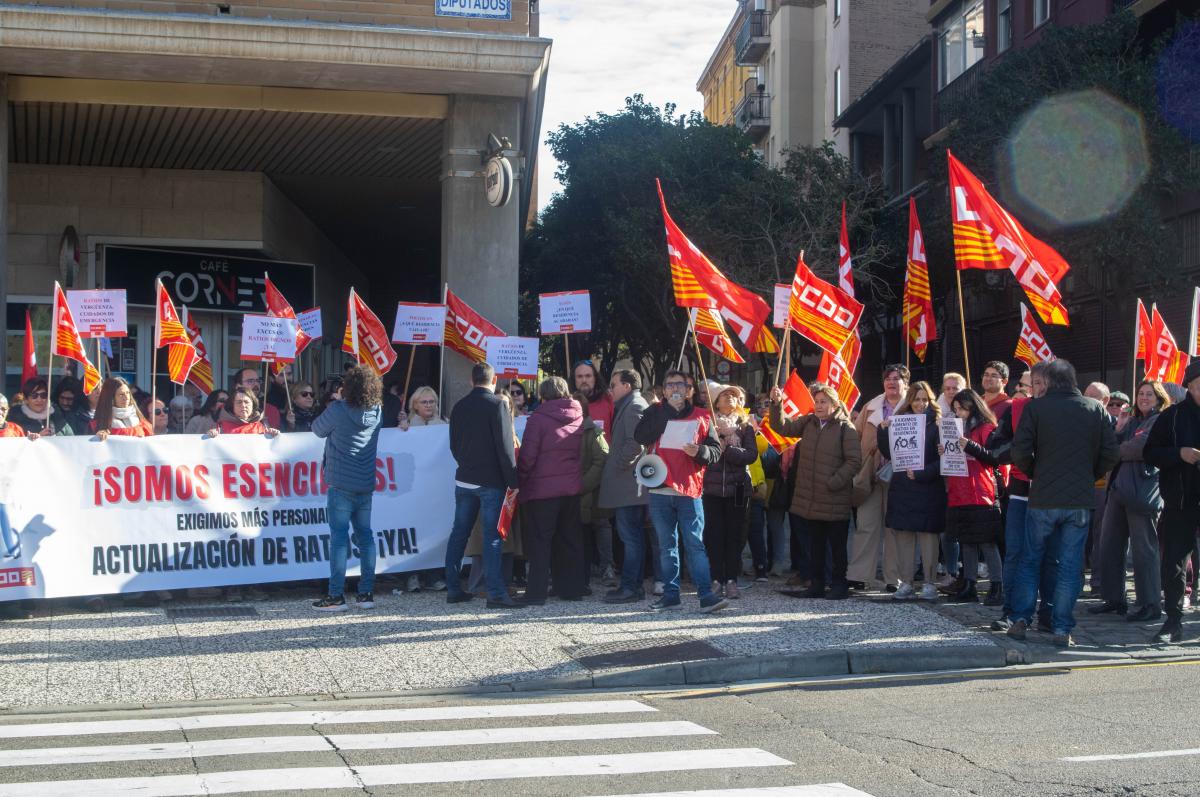 Concentración 28 noviembre aumento ratios en Residencias de Aragón