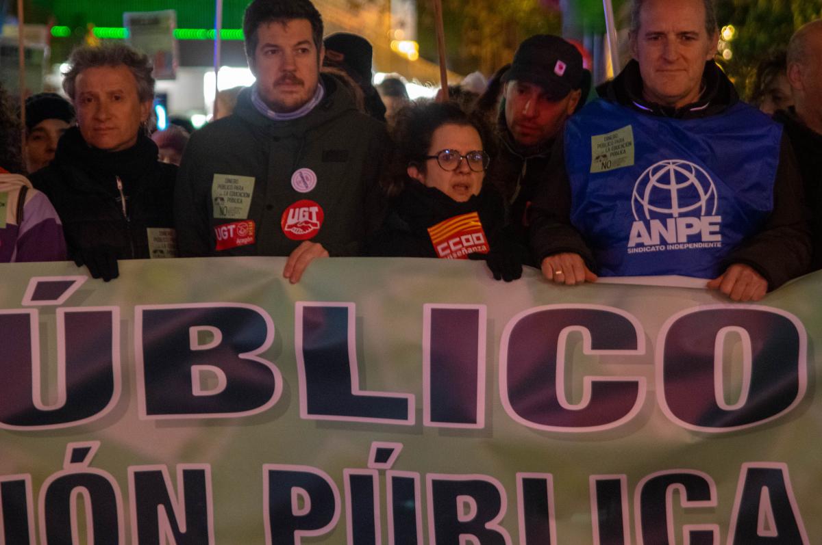 Manifestación en defensa de la enseñanza pública